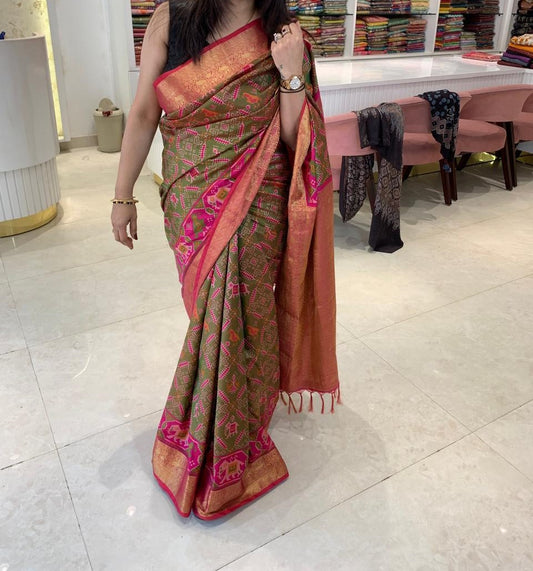 SAREE